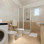 Lovely House Lindi In Apartament *