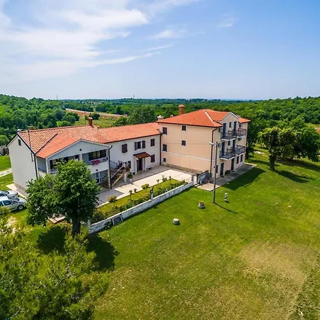 Lovely House Lindi In Appartamento *