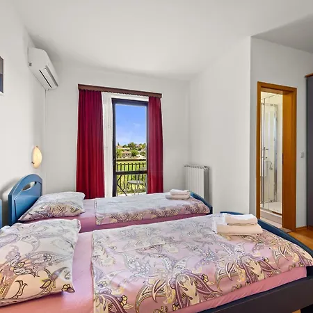 Apartment Lovely House Lindi In *
