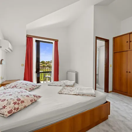Lovely House Lindi In Apartment *