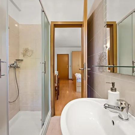 Lovely House Lindi In Daire