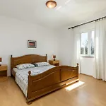 Lovely House Lindi In Apartman
