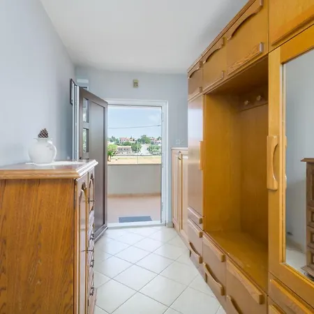 公寓 Lovely House Lindi In